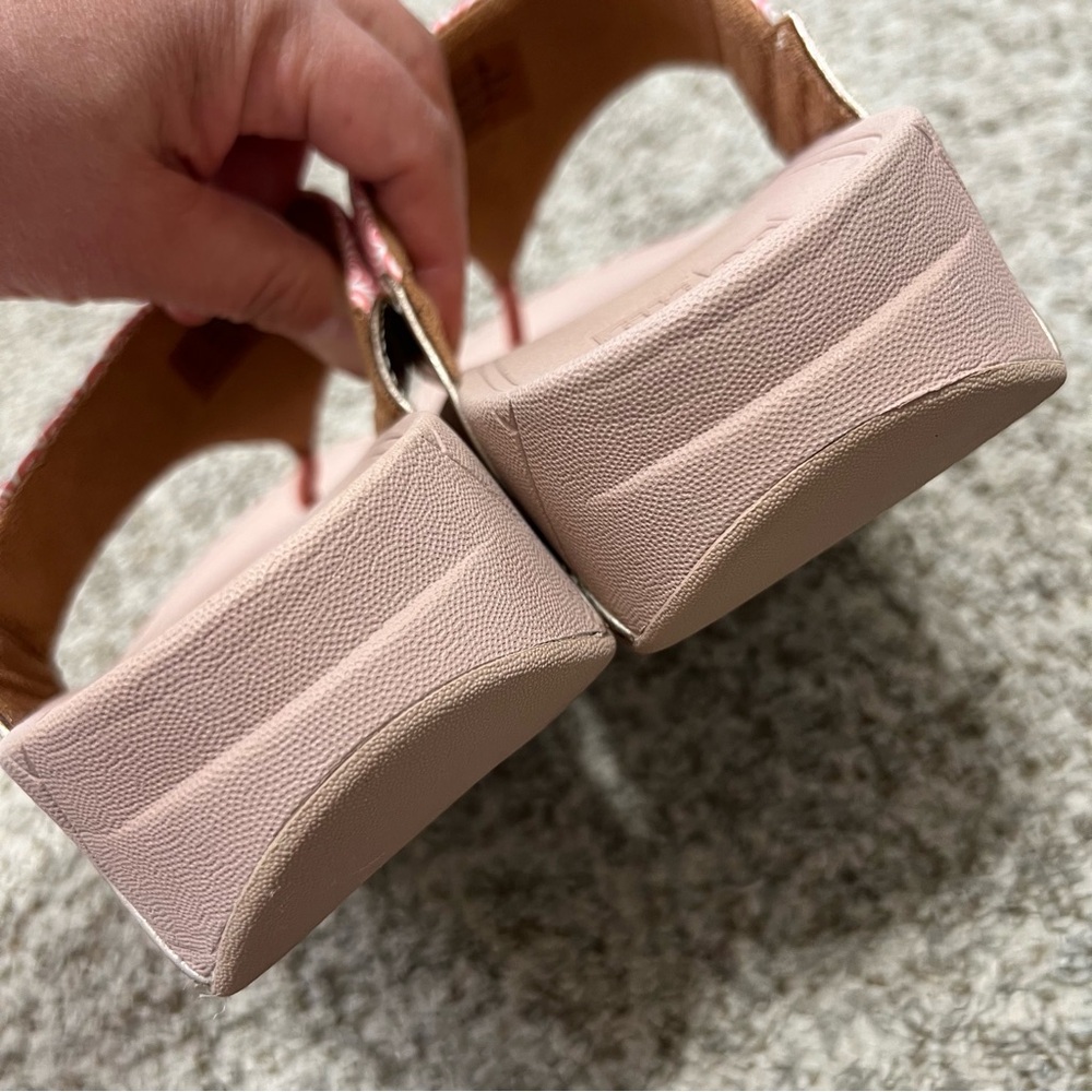 FitFlop Lulu Wave-Print Wedge Toe-Post Sandals in Soft Pink Size 7 - Picture 8 of 10